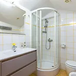 Design Camellia אופטיה