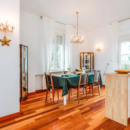 Apartament Design Camellia *